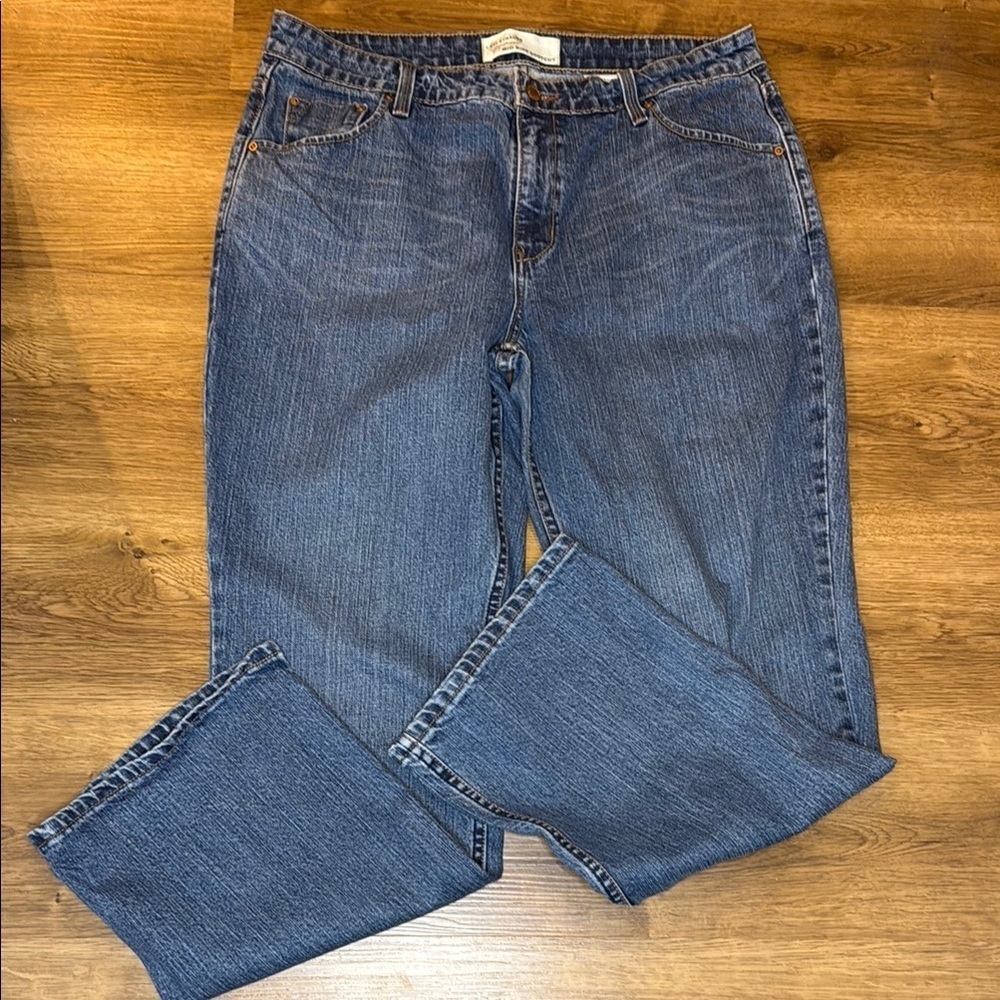 Levi Strauss Signature Mid Rise Bootcut Women’s 16 Short Stretch Denim Jeans